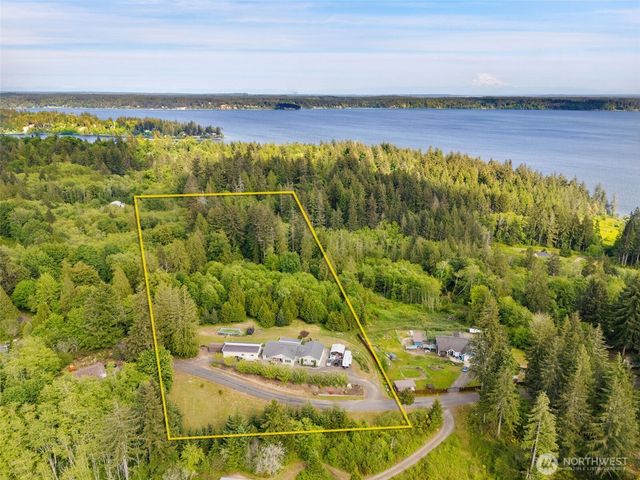 171 E Rauschert Road, Grapeview, WA 98546