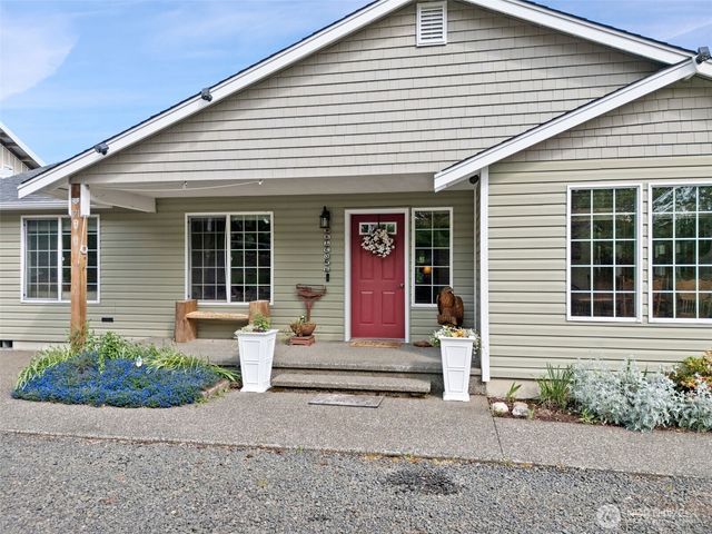 171 E Rauschert Road, Grapeview, WA 98546
