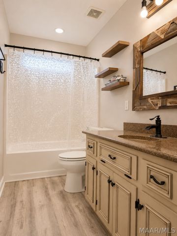 631 INGLESIDE Way, Pike Road, AL 36064