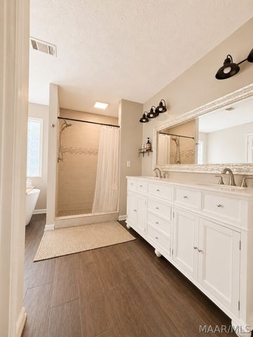 631 INGLESIDE Way, Pike Road, AL 36064