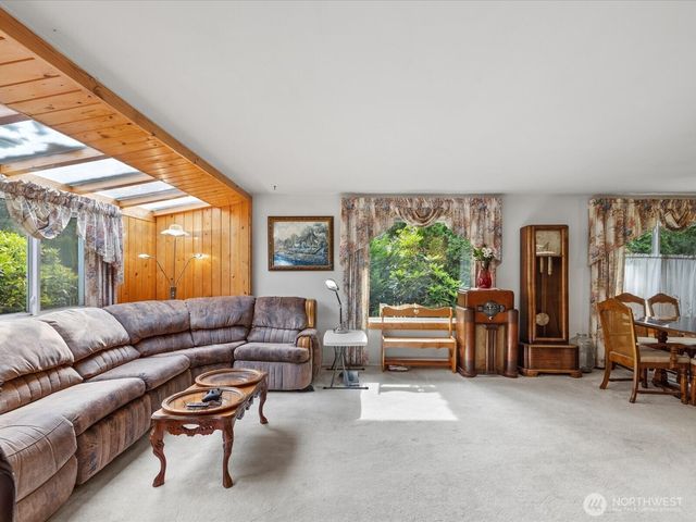 2345 N 130th Street, Seattle, WA 98133