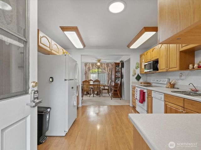 2345 N 130th Street, Seattle, WA 98133