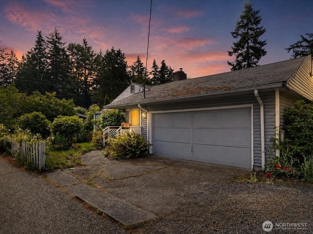 2345 N 130th Street, Seattle, WA 98133
