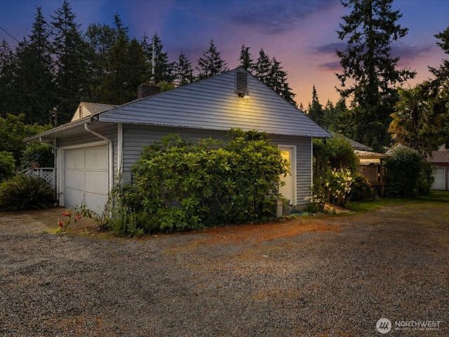 2345 N 130th Street, Seattle, WA 98133