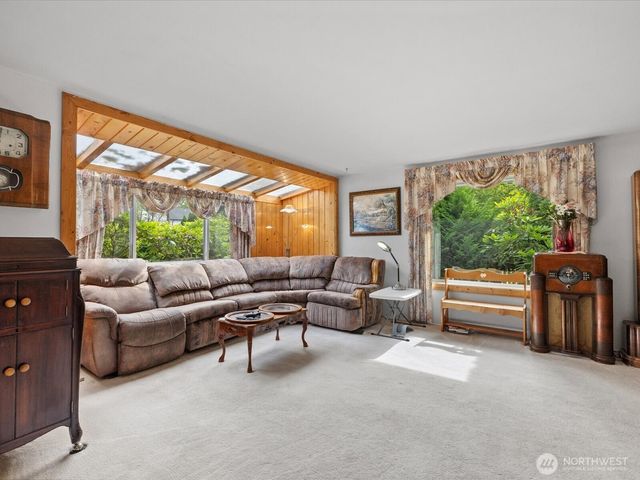 2345 N 130th Street, Seattle, WA 98133