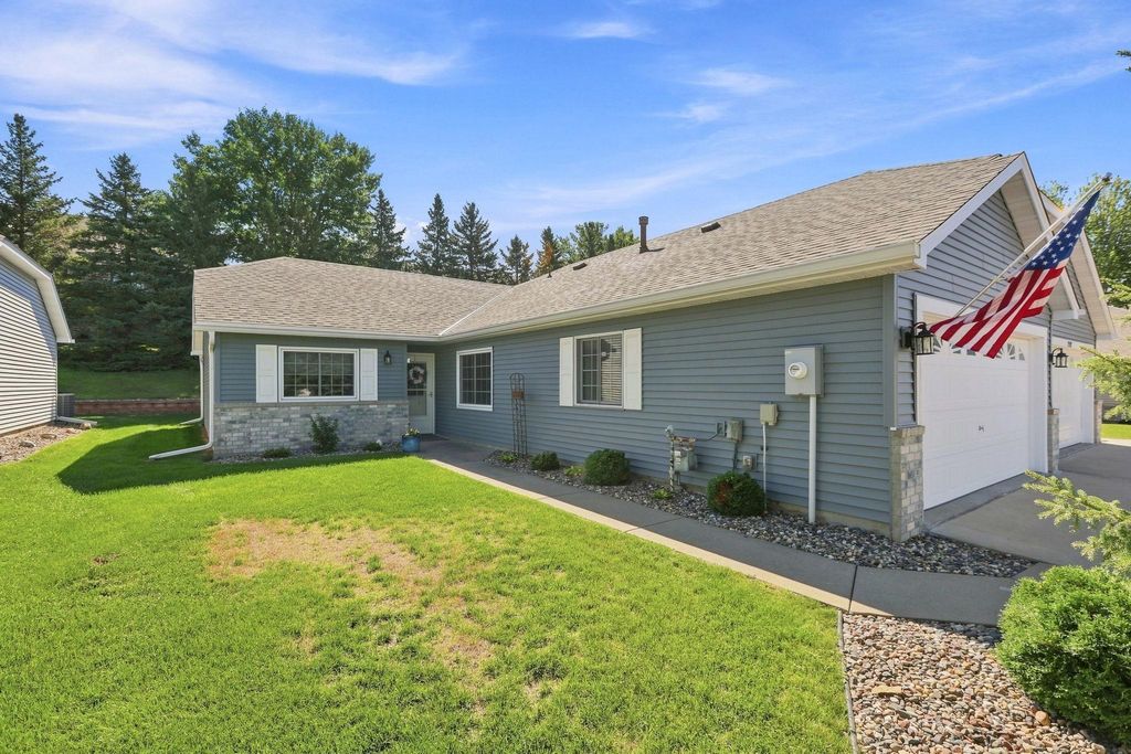 7590 Newbury Road, Woodbury, MN 55125 — photo 2