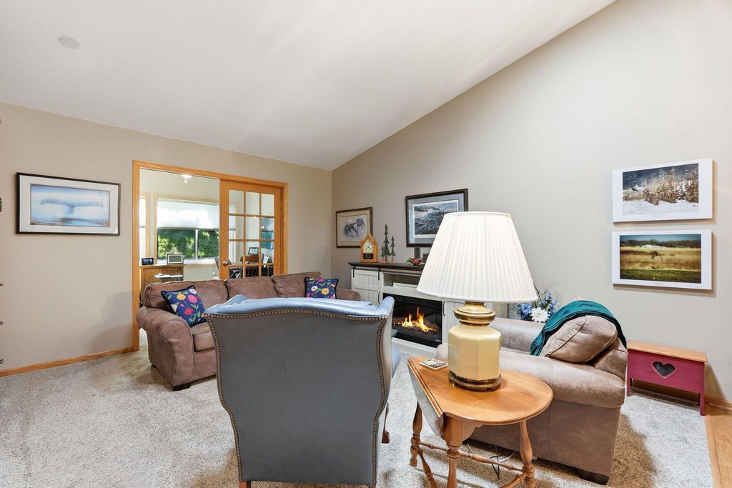 7590 Newbury Road, Woodbury, MN 55125 — photo 4