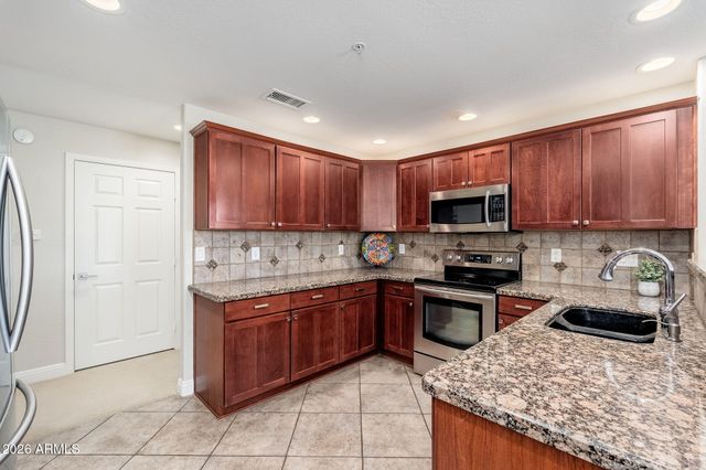 19700 N 76th Street 2127, Scottsdale, AZ 85255