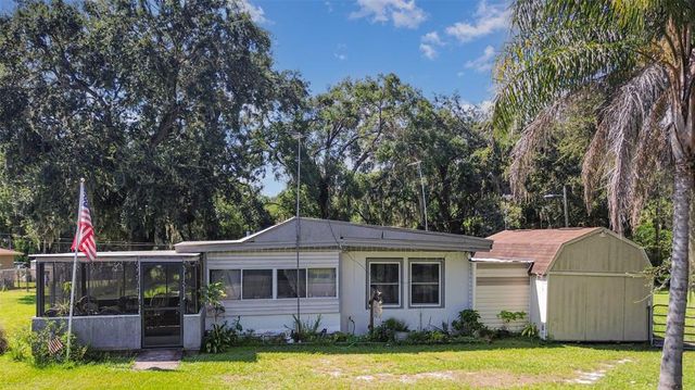2425 COLONIAL STREET, Leesburg, FL 34748