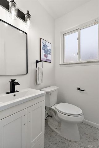 31031 Champine Street, Saint Clair Shores, MI 48082