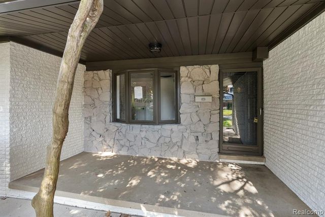 31031 Champine Street, Saint Clair Shores, MI 48082