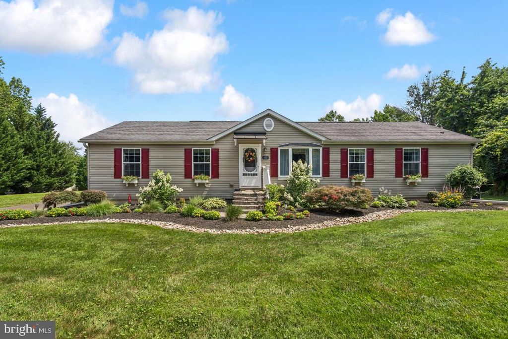 515 TAYLOR AVE, Warrington, PA 18976