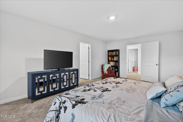 2512 Bridgeforth Crossing, Kingsport, TN 37664