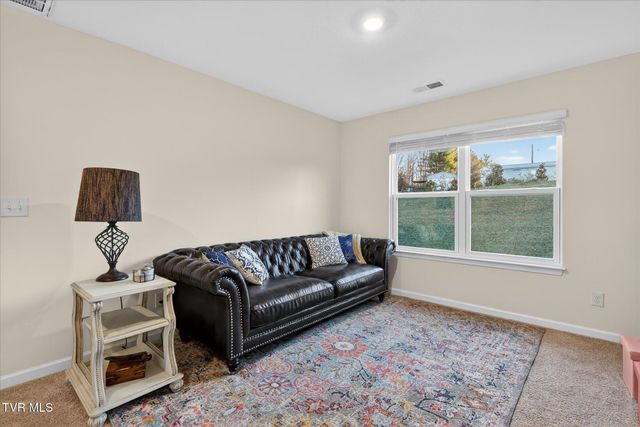 2512 Bridgeforth Crossing, Kingsport, TN 37664