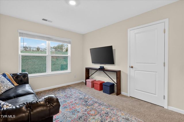 2512 Bridgeforth Crossing, Kingsport, TN 37664