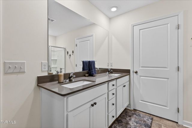 2512 Bridgeforth Crossing, Kingsport, TN 37664