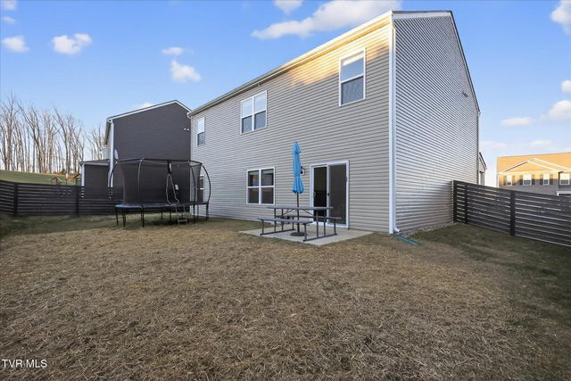 2512 Bridgeforth Crossing, Kingsport, TN 37664