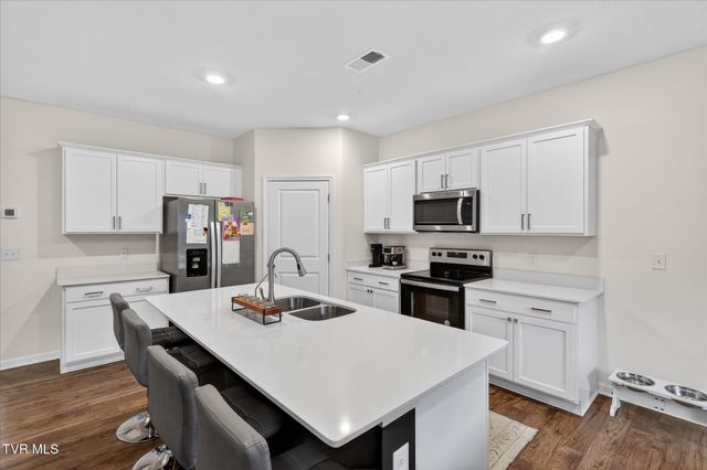 2512 Bridgeforth Crossing, Kingsport, TN 37664