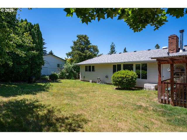 1560 Ne COCHRAN Dr, Gresham, OR 97030