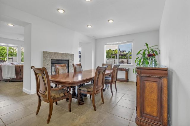 1554 Radford Loop, El Dorado Hills, CA 95762