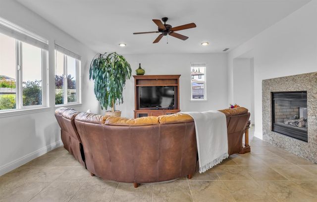 1554 Radford Loop, El Dorado Hills, CA 95762