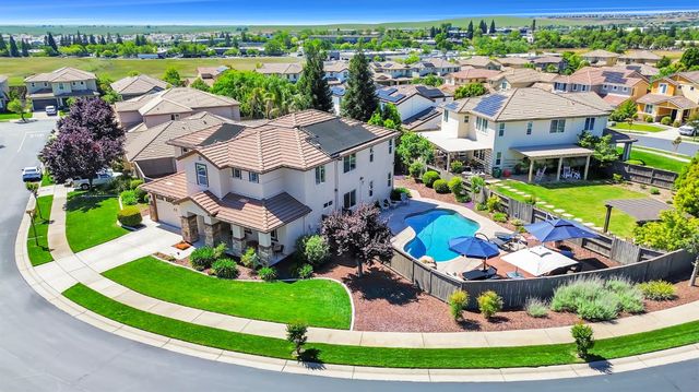 1554 Radford Loop, El Dorado Hills, CA 95762