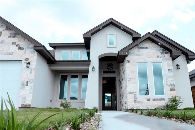 1904 Trophy Drive, Edinburg, TX 78542