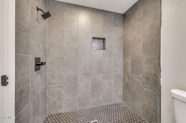 173 Hall Road, Jonesborough, TN 37659