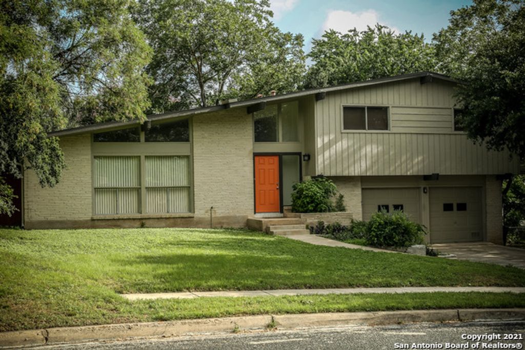 3811 RIDGELINE DR, San Antonio, TX 78228