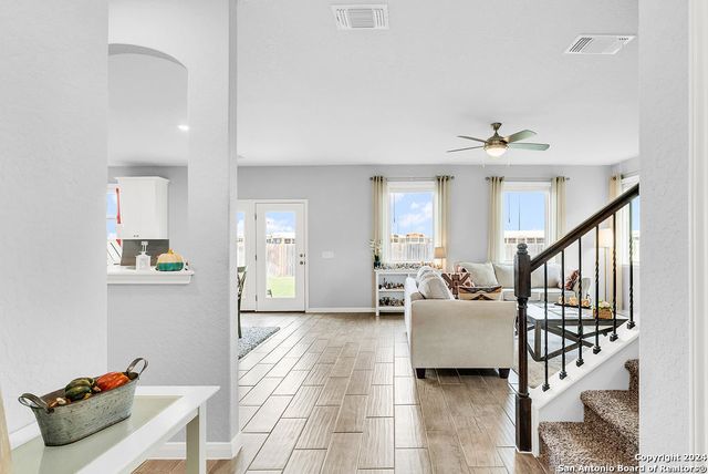 7606 Hartford Den, San Antonio, TX 78253