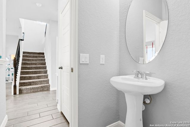 7606 Hartford Den, San Antonio, TX 78253