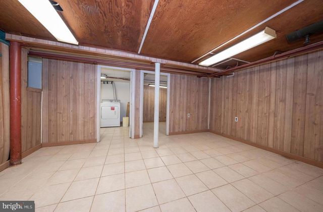 130 CROSSHILL RD, Wynnewood, PA 19096