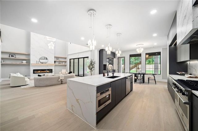 3275 Smithtown Road, Suwanee, GA 30024