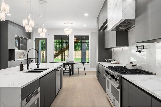 3275 Smithtown Road, Suwanee, GA 30024