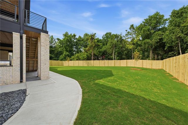 3275 Smithtown Road, Suwanee, GA 30024