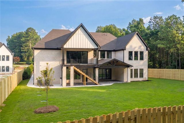 3275 Smithtown Road, Suwanee, GA 30024