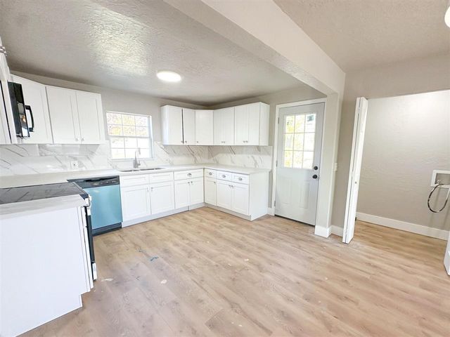 6311 NW Elm Ave, Lawton, OK 73505