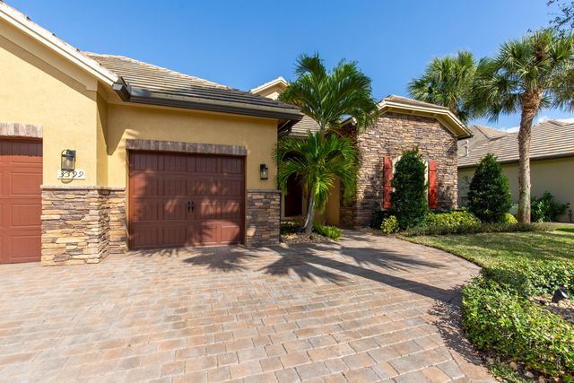 3399 Siena Circle, Wellington, FL 33414