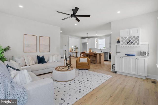 713 S SNOWDEN AVE, Cinnaminson, NJ 08077