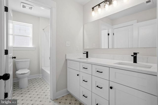 713 S SNOWDEN AVE, Cinnaminson, NJ 08077