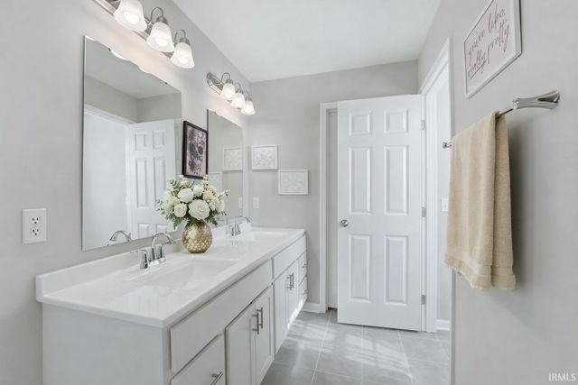 5138 Gadwall Pass, Fort Wayne, IN 46818