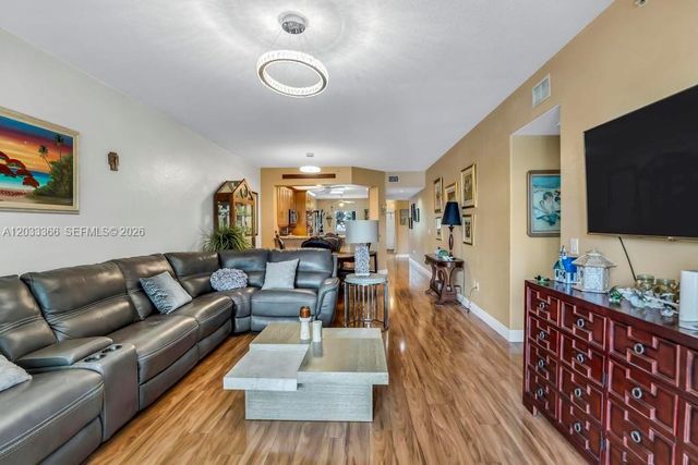 7727 Southampton Terrace 202, Tamarac, FL 33321