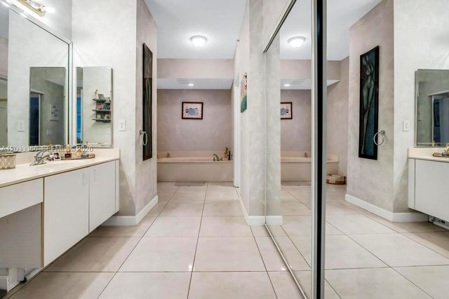7727 Southampton Terrace 202, Tamarac, FL 33321