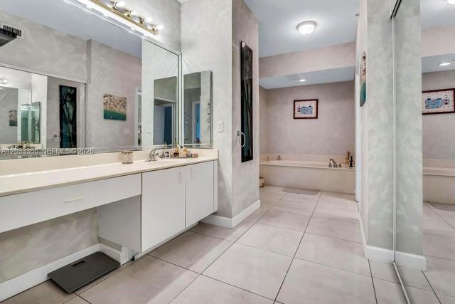 7727 Southampton Terrace 202, Tamarac, FL 33321