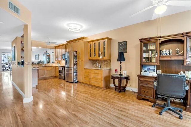 7727 Southampton Terrace 202, Tamarac, FL 33321