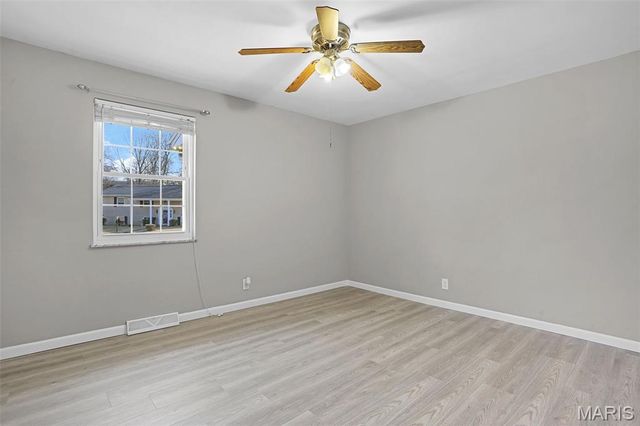 46 W Beacon Hill Road, Fairview Heights, IL 62208