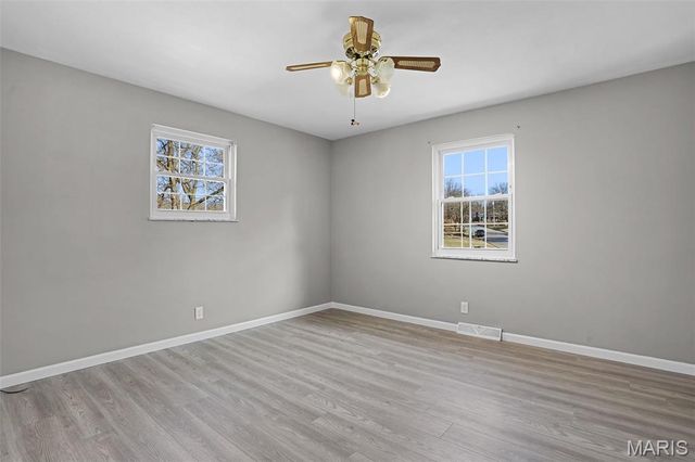 46 W Beacon Hill Road, Fairview Heights, IL 62208