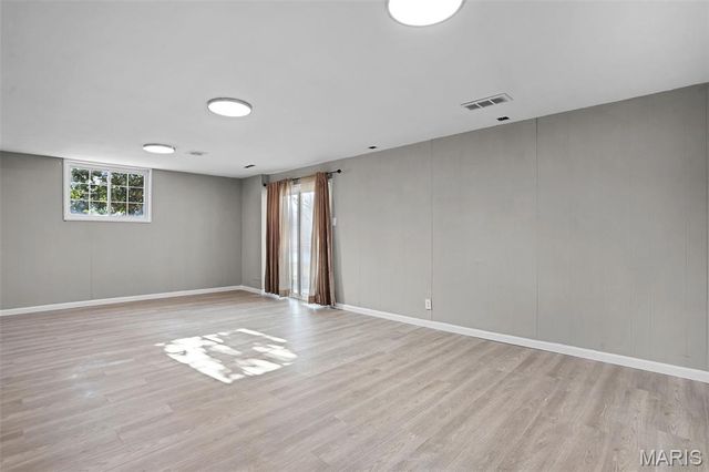 46 W Beacon Hill Road, Fairview Heights, IL 62208