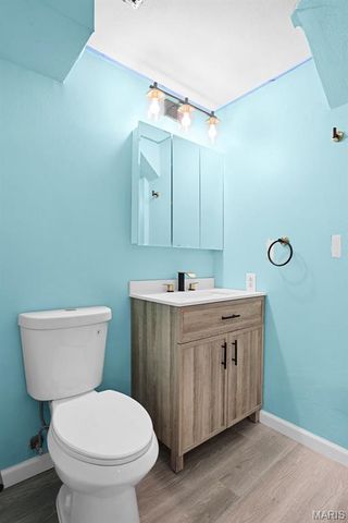 46 W Beacon Hill Road, Fairview Heights, IL 62208