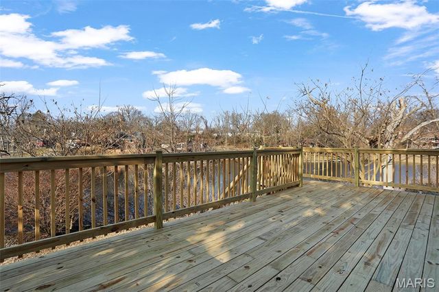 46 W Beacon Hill Road, Fairview Heights, IL 62208